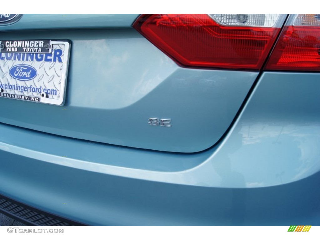 2012 Focus SE Sedan - Frosted Glass Metallic / Stone photo #16