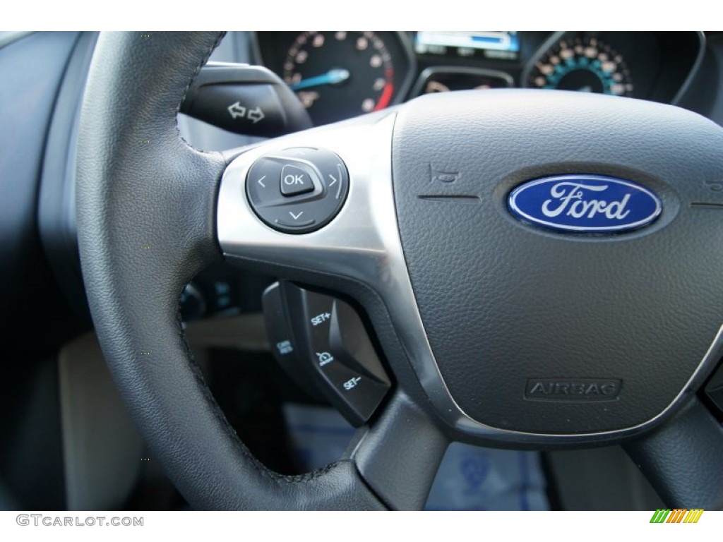 2012 Ford Focus SEL 5-Door Controls Photo #50249724