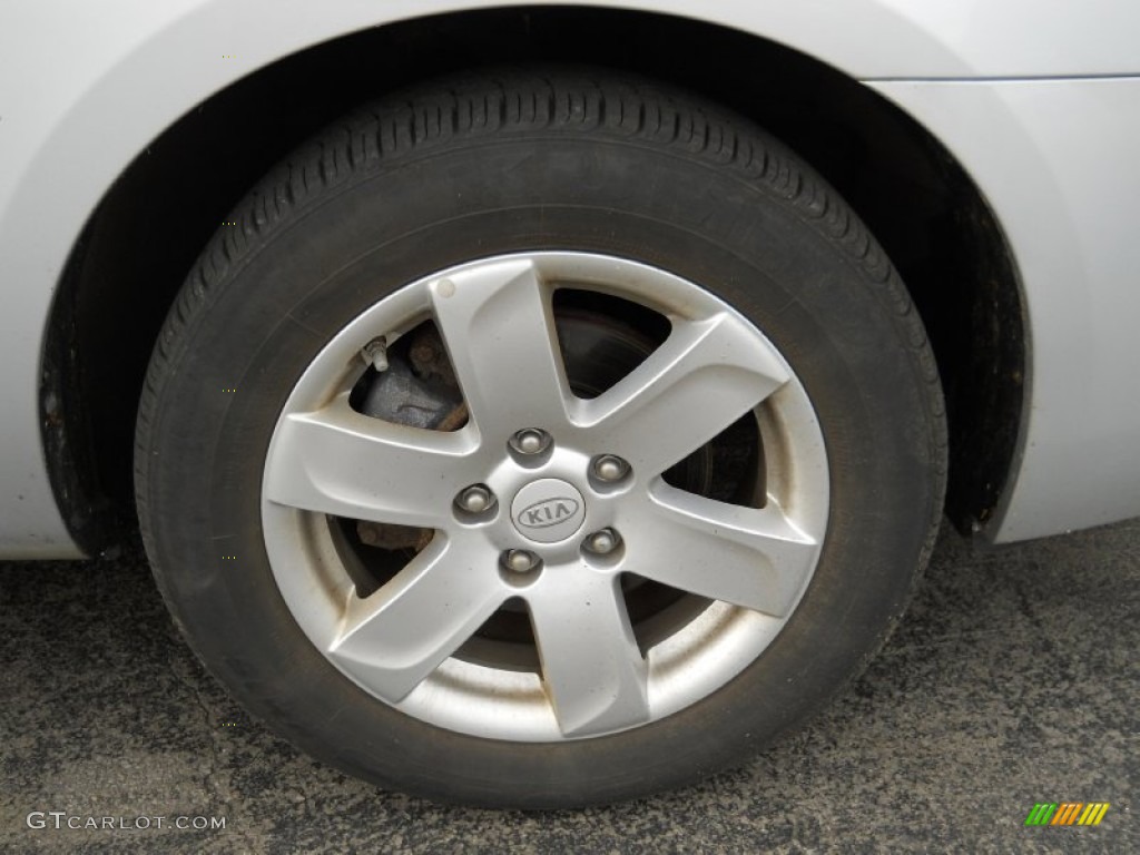 2008 Kia Rondo LX Wheel Photo #50250830