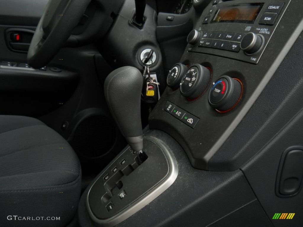 2008 Kia Rondo LX 4 Speed Automatic Transmission Photo #50250839