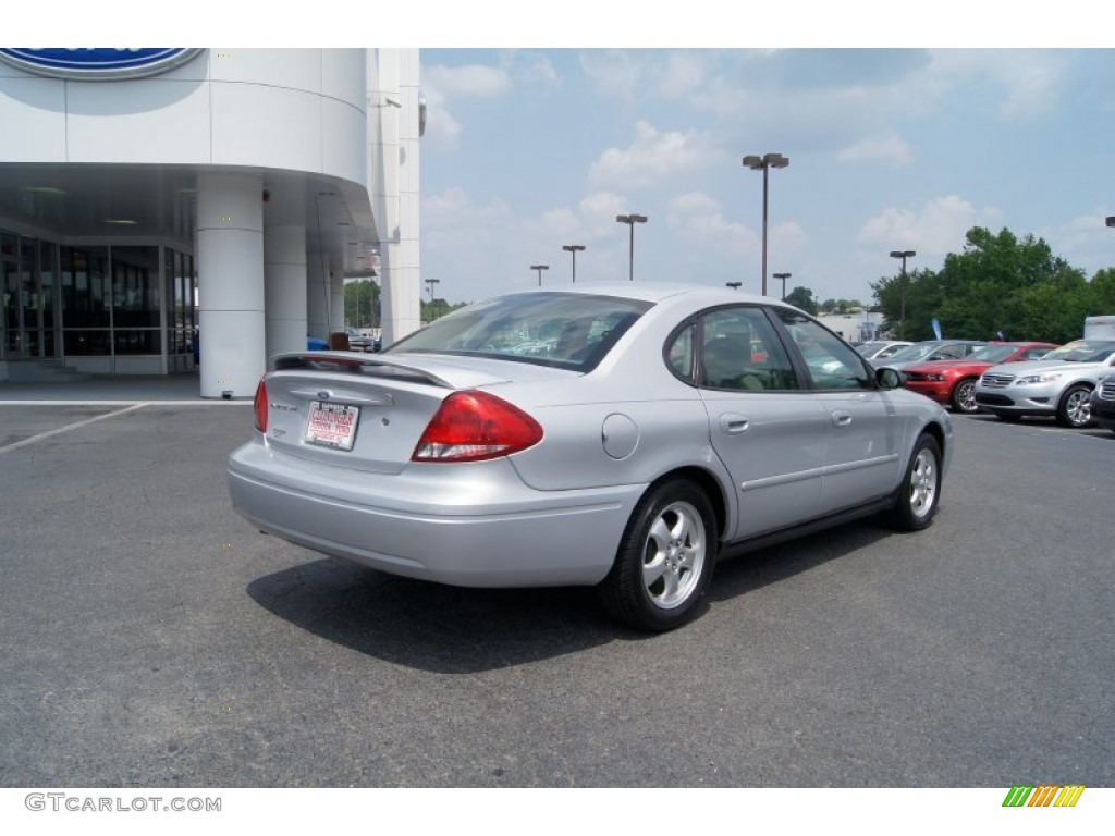 2006 Taurus SE - Silver Frost Metallic / Medium/Dark Flint Grey photo #3