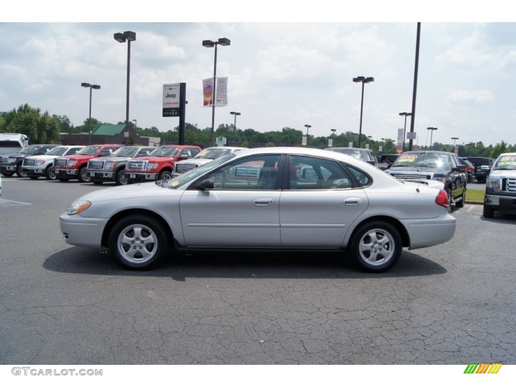 2006 Taurus SE - Silver Frost Metallic / Medium/Dark Flint Grey photo #5