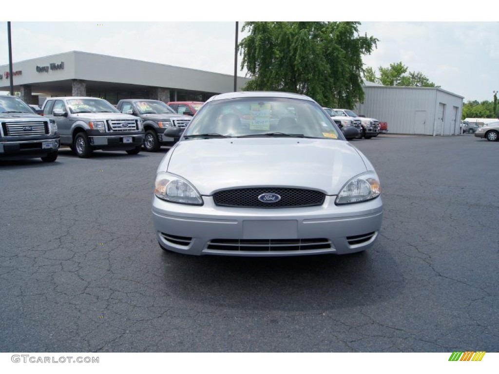 2006 Taurus SE - Silver Frost Metallic / Medium/Dark Flint Grey photo #7