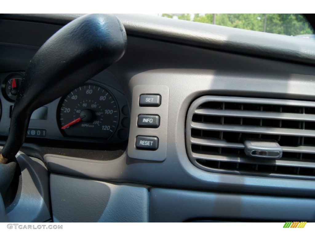 2006 Taurus SE - Silver Frost Metallic / Medium/Dark Flint Grey photo #30