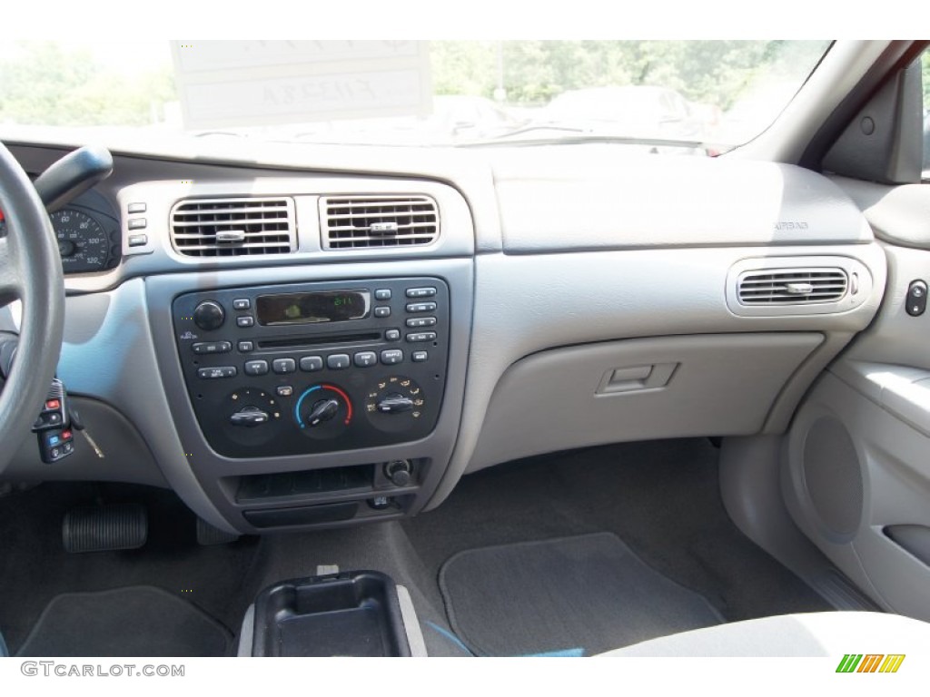 2006 Taurus SE - Silver Frost Metallic / Medium/Dark Flint Grey photo #33