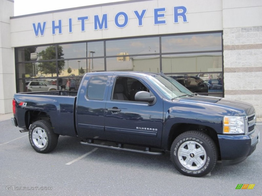 2010 Silverado 1500 LT Extended Cab 4x4 - Imperial Blue Metallic / Ebony photo #1