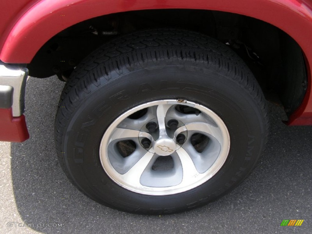 2001 Chevrolet Blazer LS Wheel Photo #50256521