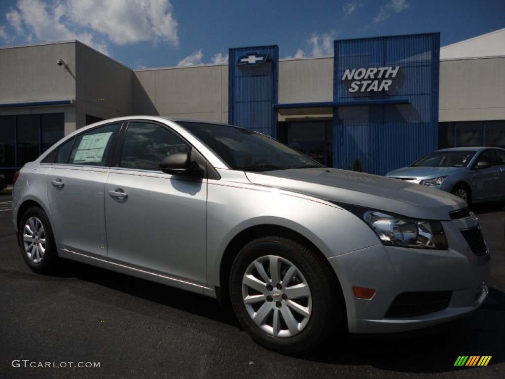 2011 Cruze LS - Silver Ice Metallic / Jet Black/Medium Titanium photo #1