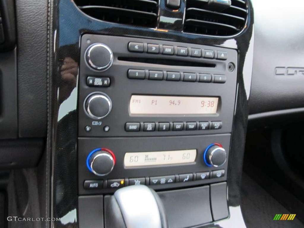 2010 Chevrolet Corvette Coupe Controls Photo #50260169