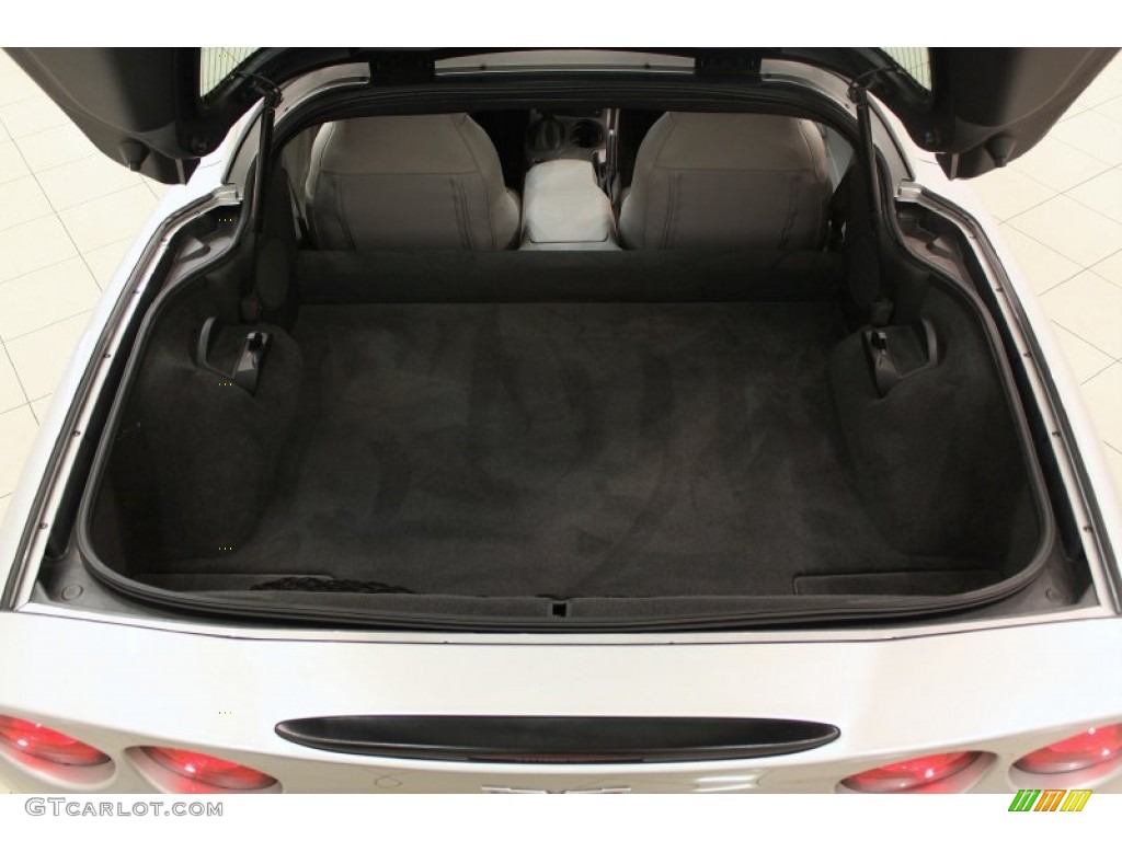 2006 Chevrolet Corvette Coupe Trunk Photo #50263826