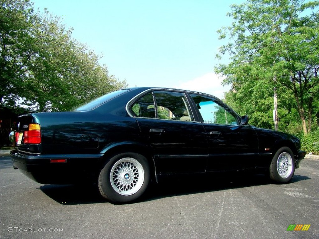 1995 5 Series 525i Sedan - Boston Green Metallic / Beige photo #33