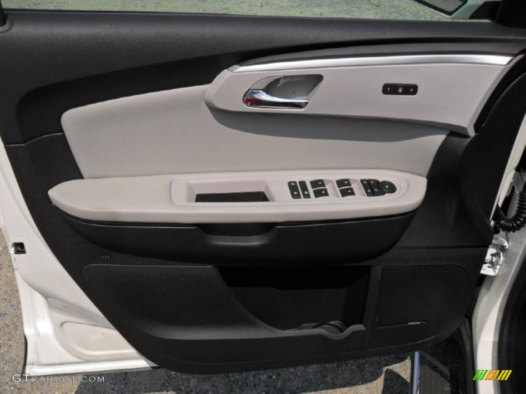 2011 Chevrolet Traverse LTZ Light Gray/Ebony Door Panel Photo #50264255
