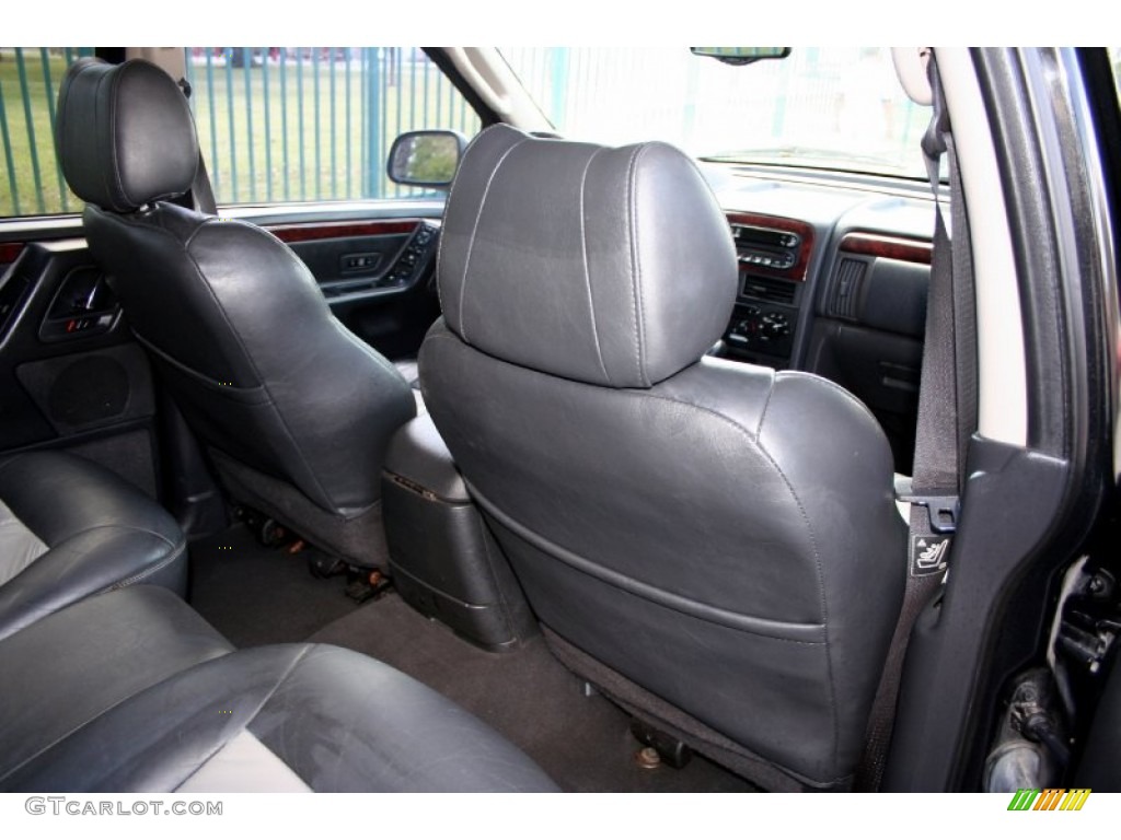 2004 Grand Cherokee Limited 4x4 - Brillant Black Crystal Pearl / Dark Slate Gray photo #42