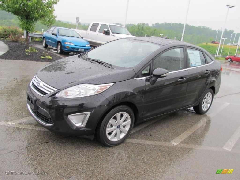 Tuxedo Black Metallic 2011 Ford Fiesta SEL Sedan Exterior Photo #50269542