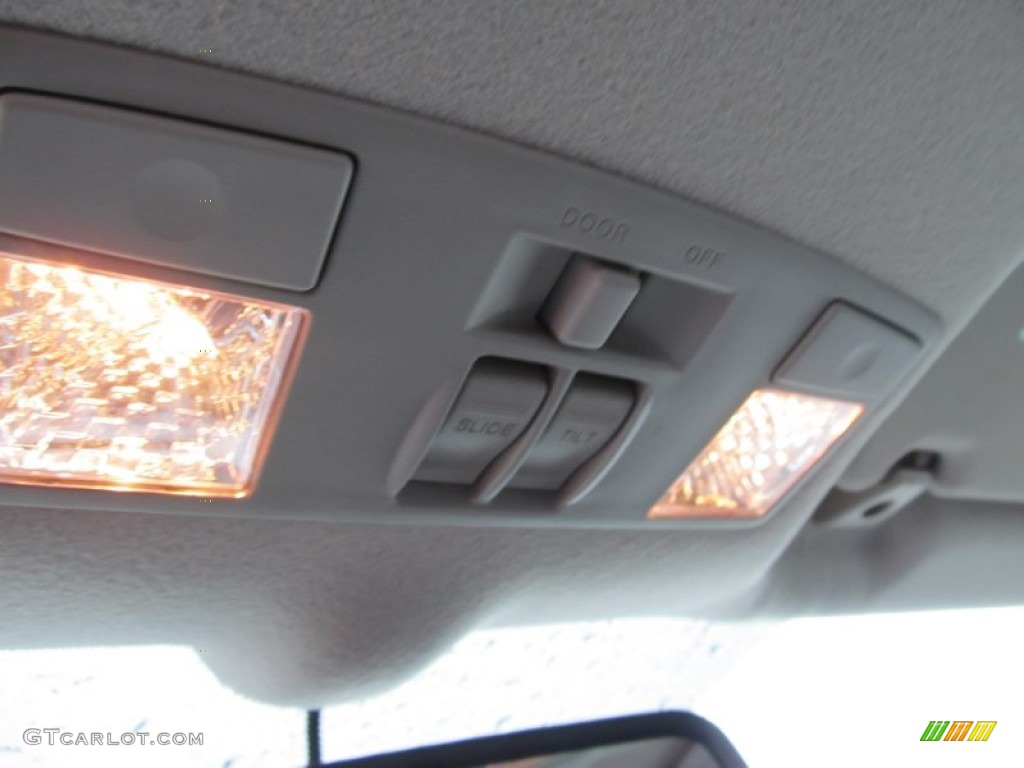 2011 Ford Fiesta SEL Sedan Controls Photo #50269740