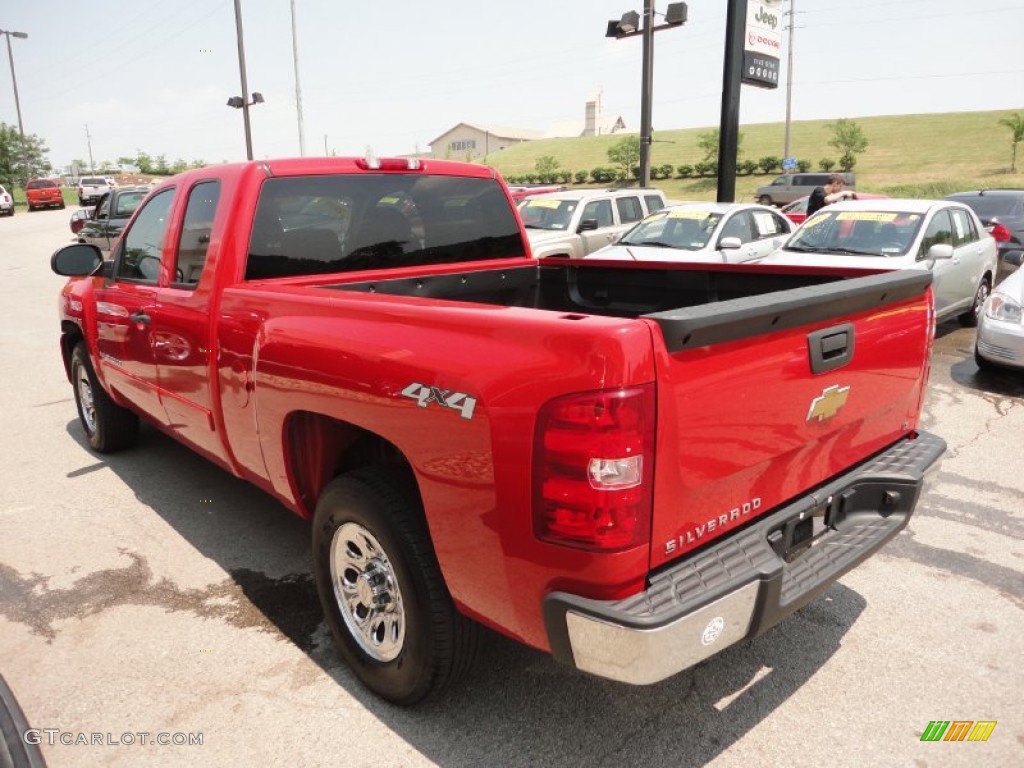 Victory Red 2008 Chevrolet Silverado 1500 LT Extended Cab 4x4 Exterior Photo #50269867