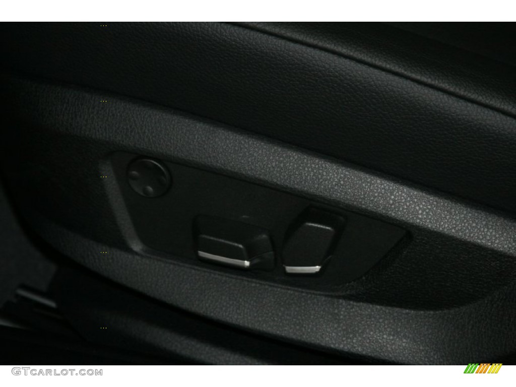 2011 5 Series 528i Sedan - Black Sapphire Metallic / Black photo #13