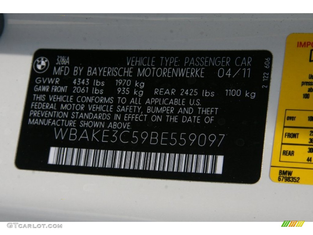 2011 3 Series 328i Coupe - Mineral White Metallic / Saddle Brown Dakota Leather photo #6