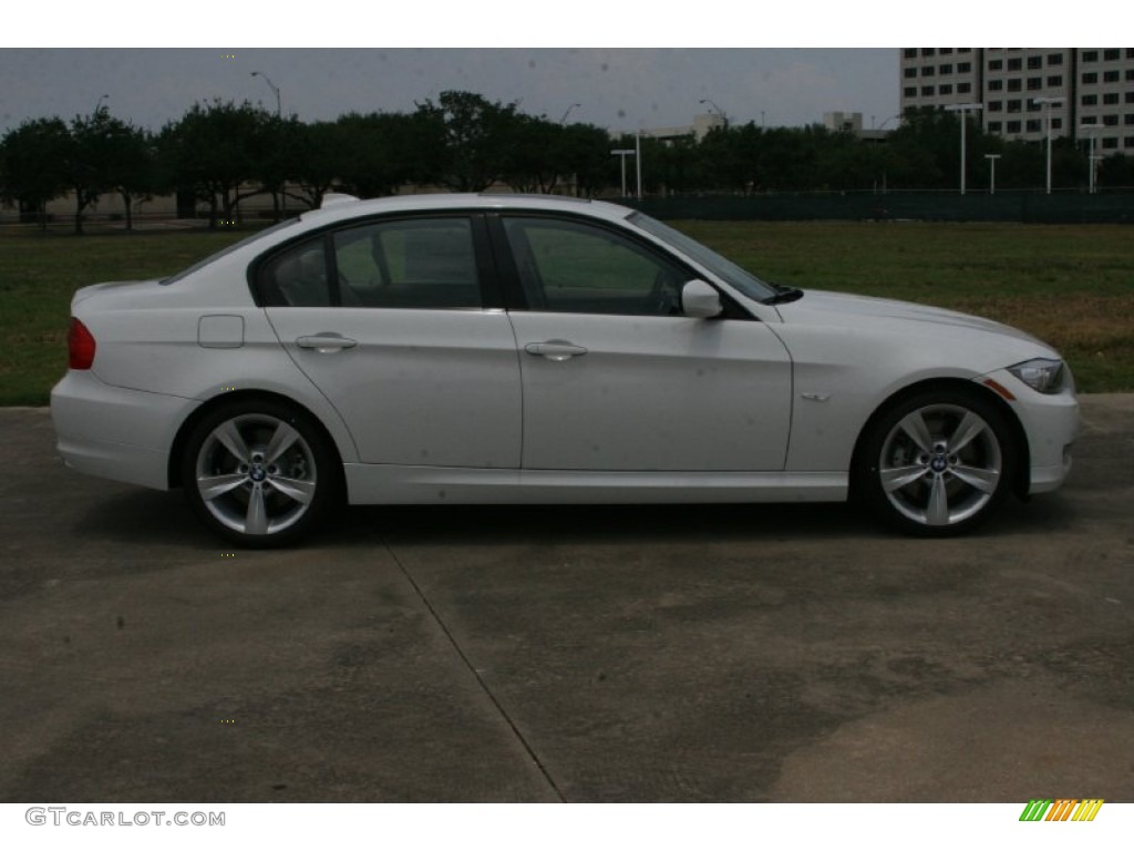 2011 3 Series 335i Sedan - Alpine White / Beige Dakota Leather photo #4