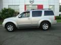Silver Lightning - Pathfinder SE 4x4 Photo No. 3