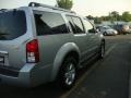 Silver Lightning - Pathfinder SE 4x4 Photo No. 8