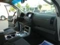 Silver Lightning - Pathfinder SE 4x4 Photo No. 29