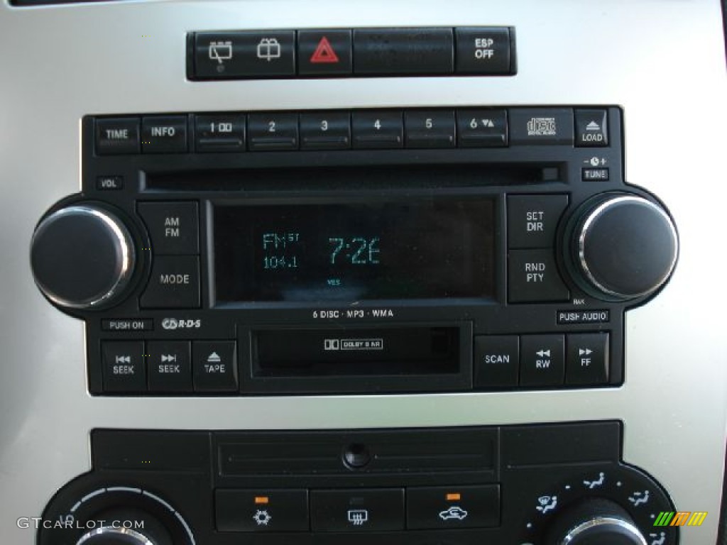 2006 Dodge Magnum R/T Controls Photo #50274894