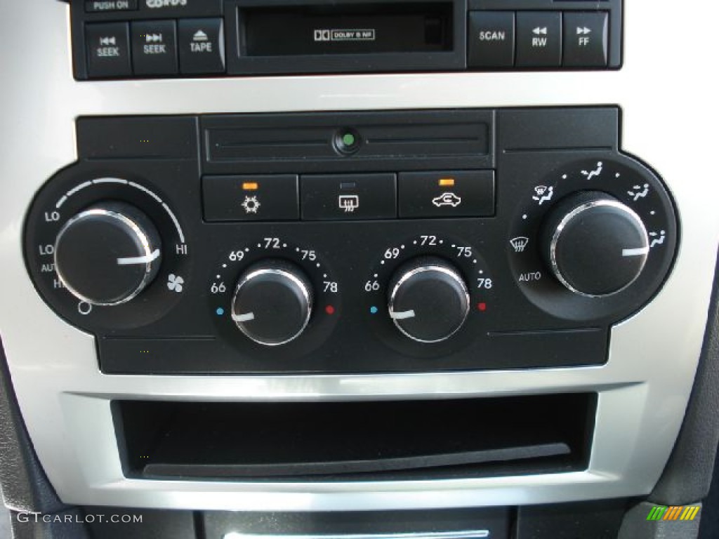2006 Dodge Magnum R/T Controls Photo #50274903