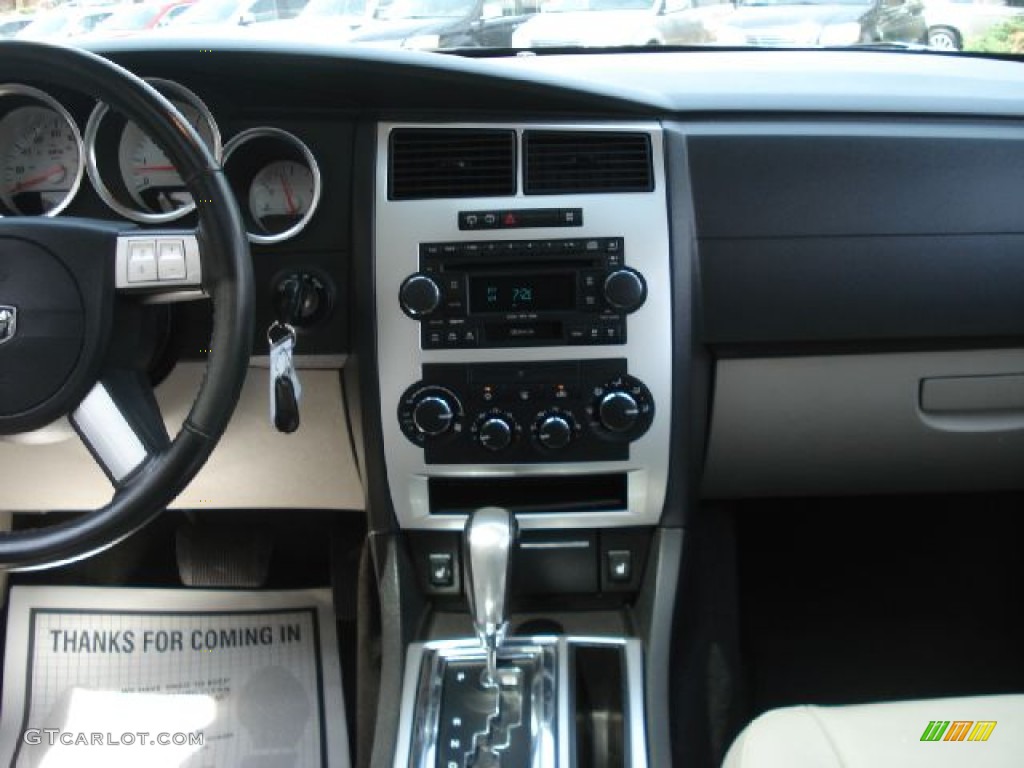 2006 Dodge Magnum R/T Dark Slate Gray/Light Graystone Dashboard Photo #50274963