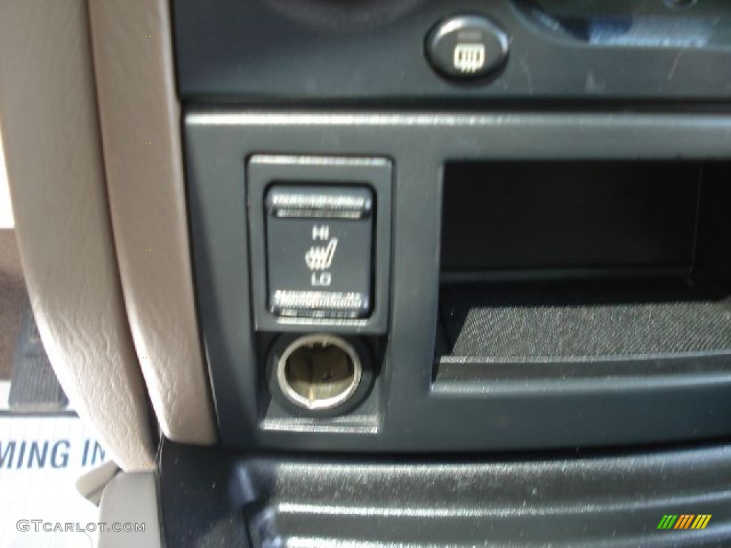 2004 Grand Cherokee Limited 4x4 - Stone White / Sandstone photo #22