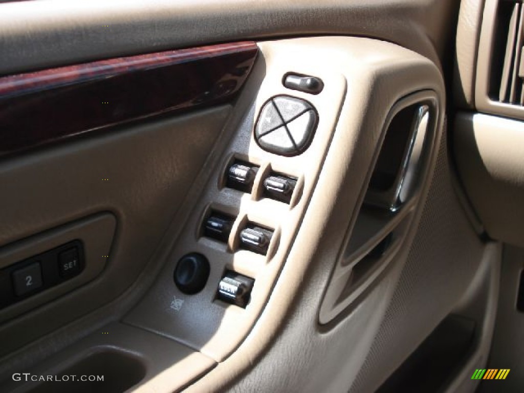 2004 Grand Cherokee Limited 4x4 - Stone White / Sandstone photo #28
