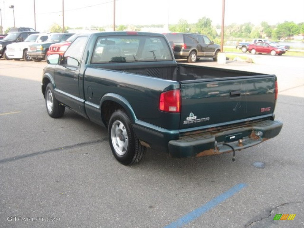 1998 Sonoma SLS Regular Cab - Emerald Green Metallic / Graphite photo #8