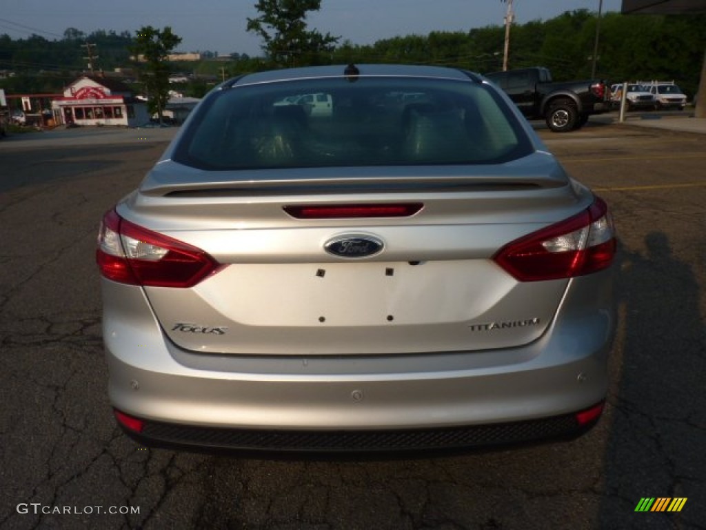 2012 Focus Titanium Sedan - Ingot Silver Metallic / Charcoal Black Leather photo #3