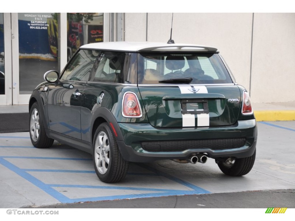 2010 Cooper S Hardtop - British Racing Green Metallic / Grey/Carbon Black photo #7