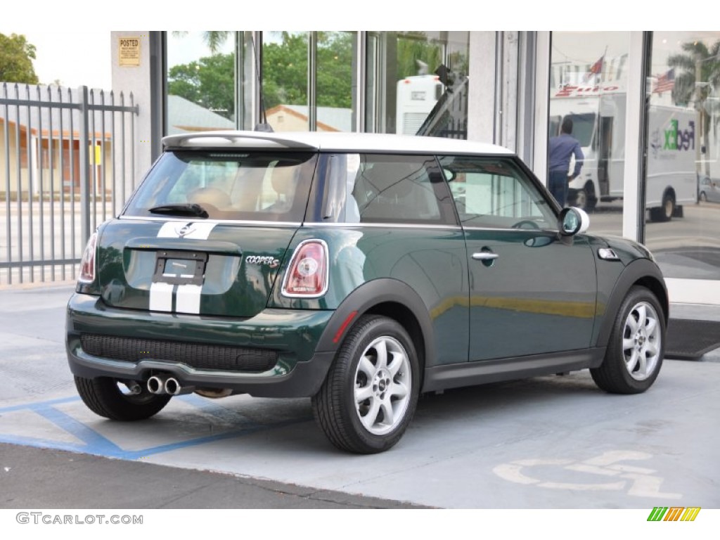2010 Cooper S Hardtop - British Racing Green Metallic / Grey/Carbon Black photo #42
