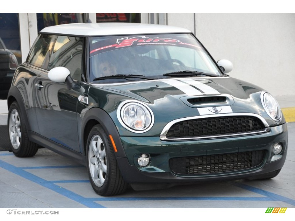 2010 Cooper S Hardtop - British Racing Green Metallic / Grey/Carbon Black photo #50