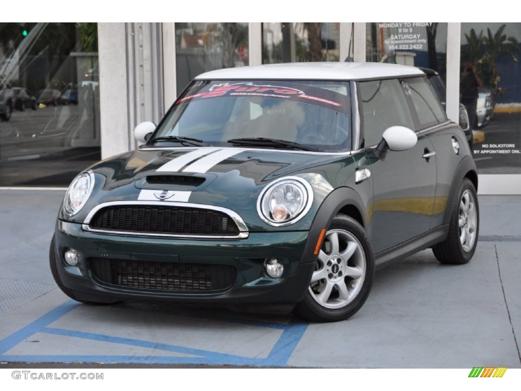 2010 Cooper S Hardtop - British Racing Green Metallic / Grey/Carbon Black photo #54