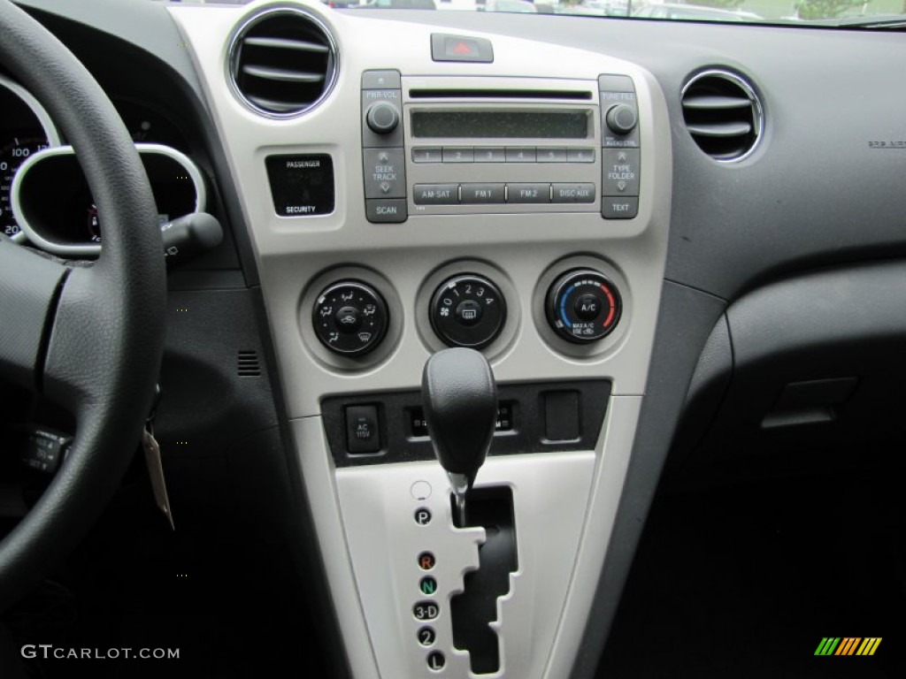 2010 Toyota Matrix S AWD Controls Photo #50279049