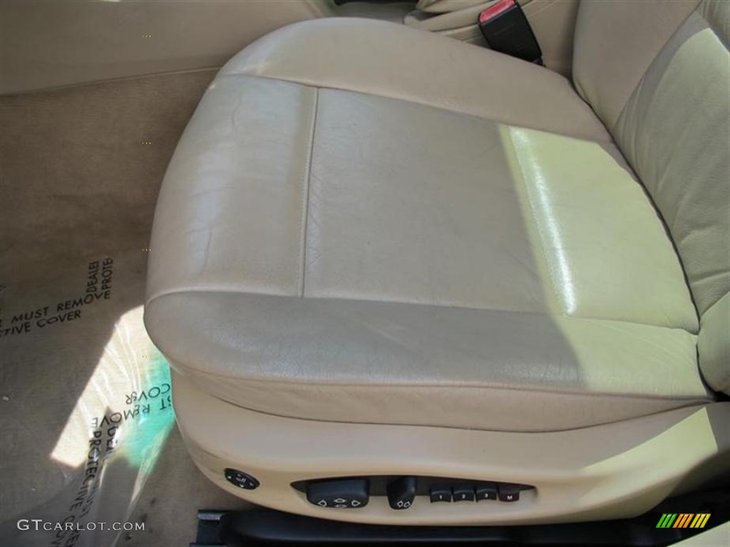 2001 3 Series 330i Sedan - Alpine White / Beige photo #16