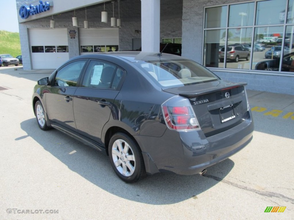 2009 Sentra 2.0 SR - Midnight Sky / Charcoal photo #5