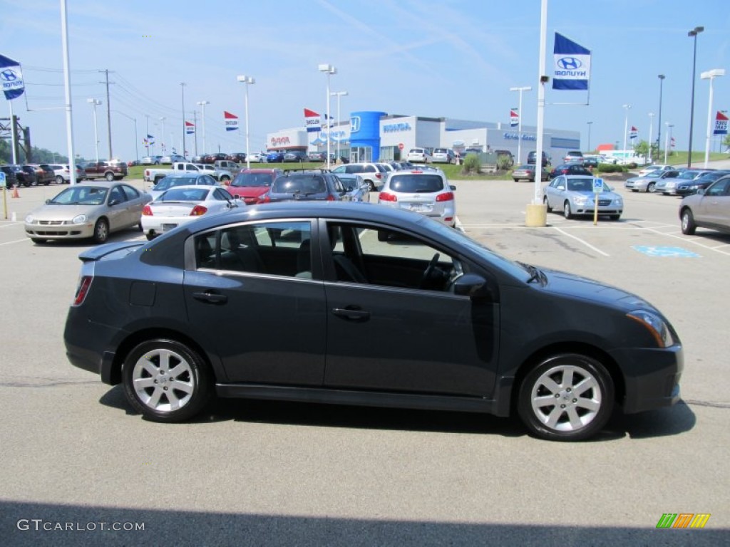 2009 Sentra 2.0 SR - Midnight Sky / Charcoal photo #8