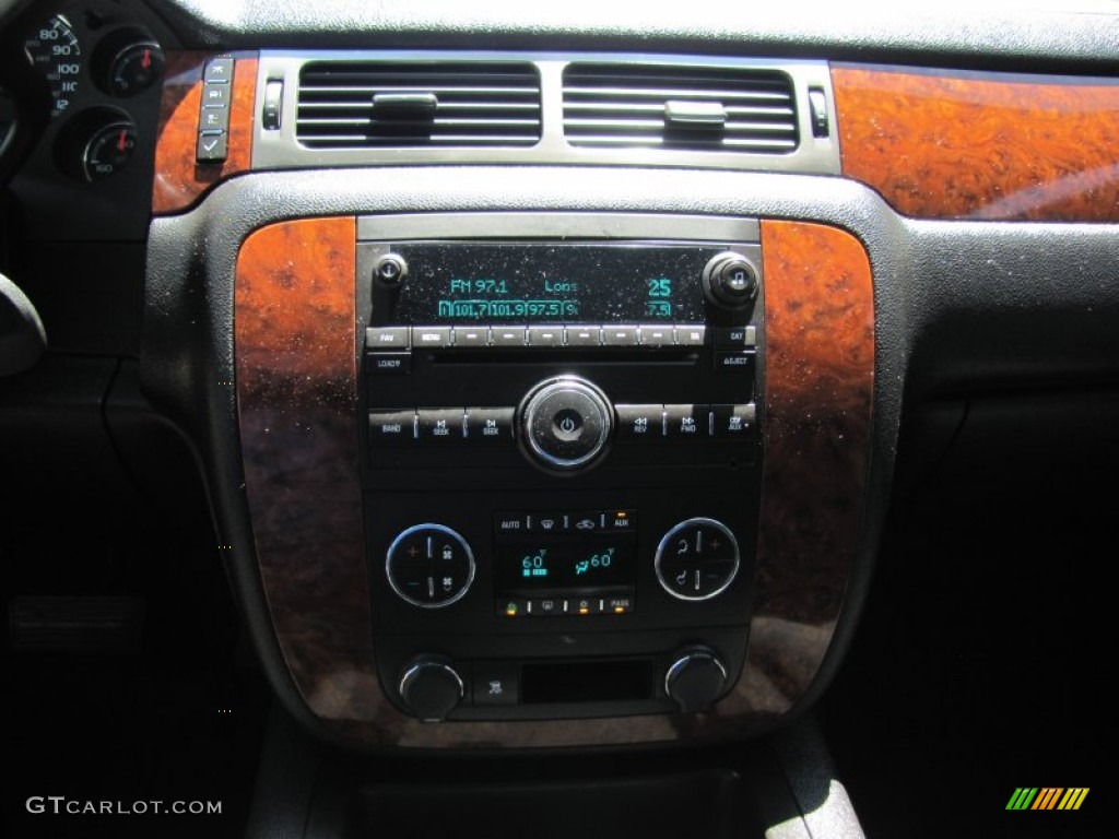 2008 Chevrolet Tahoe LT 4x4 Controls Photo #50280504