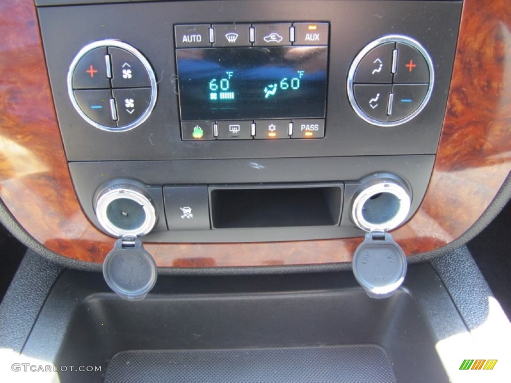 2008 Chevrolet Tahoe LT 4x4 Controls Photo #50280534