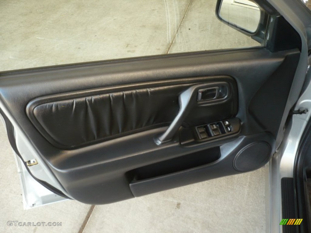 1999 Infiniti G 20 Sedan Black Door Panel Photo #50280933