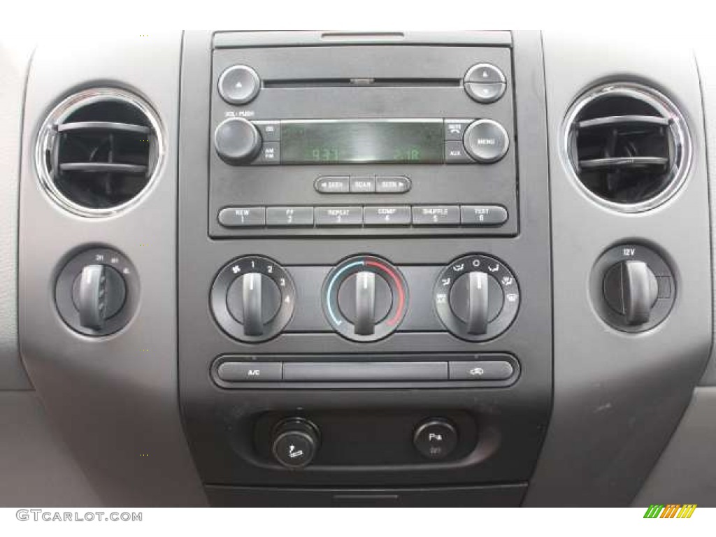 2005 F150 XLT SuperCab 4x4 - Silver Metallic / Medium Flint Grey photo #19