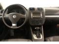 Black - Jetta SE Sedan Photo No. 16