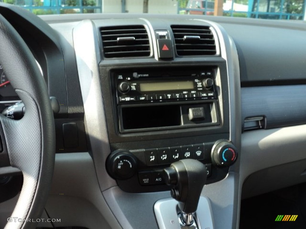 2009 Honda CR-V LX 4WD Controls Photo #50281905