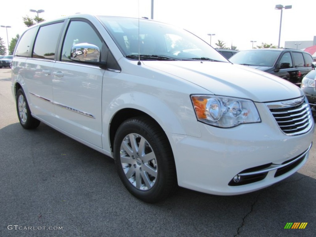 2011 Town & Country Touring - L - Stone White / Dark Frost Beige/Medium Frost Beige photo #4