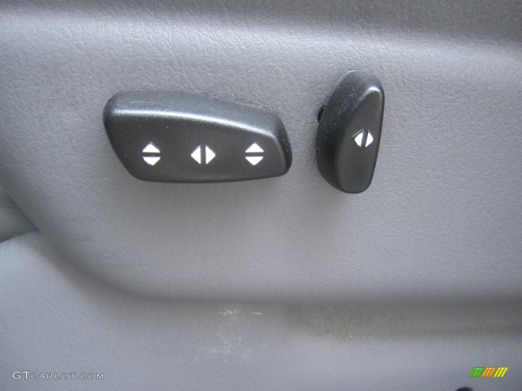 2000 Dodge Grand Caravan SE Controls Photo #50283642