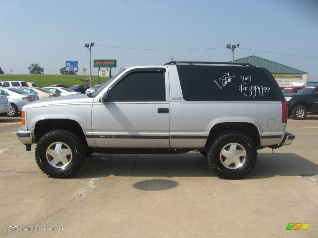 Silver Metallic 1995 GMC Yukon 4x4 Exterior Photo #50285526